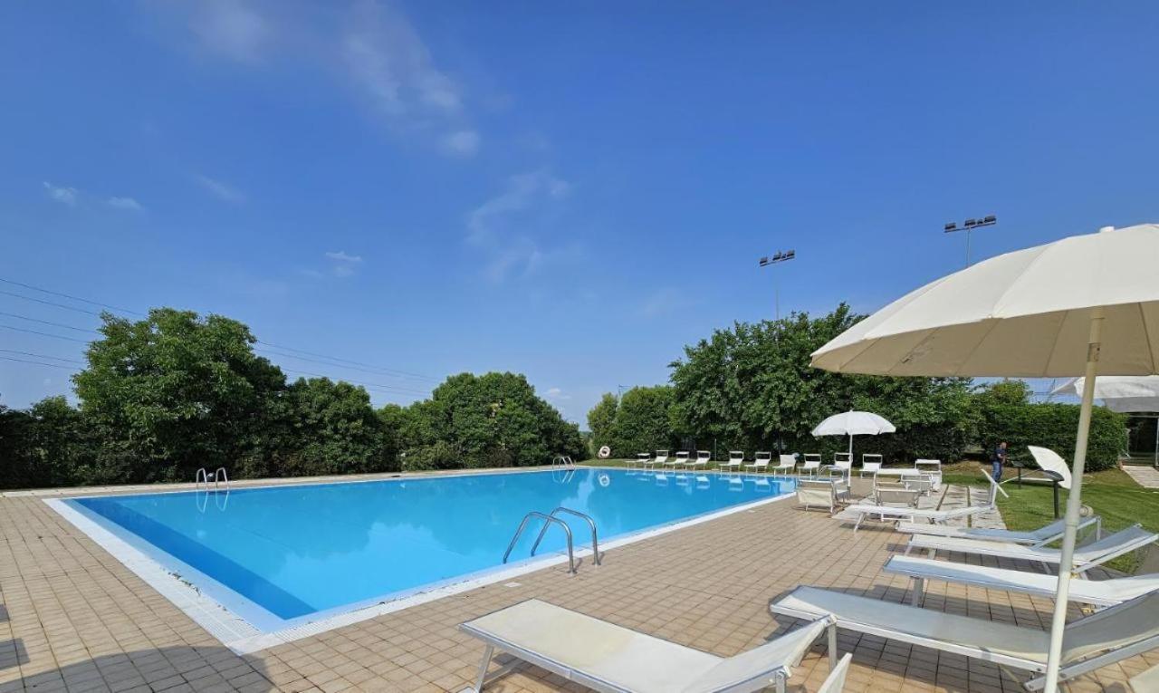Wendy Apartment- Twobedroom & Pool & Parkprivatefree & Sports ديسينسانو ديل غاردا المظهر الخارجي الصورة