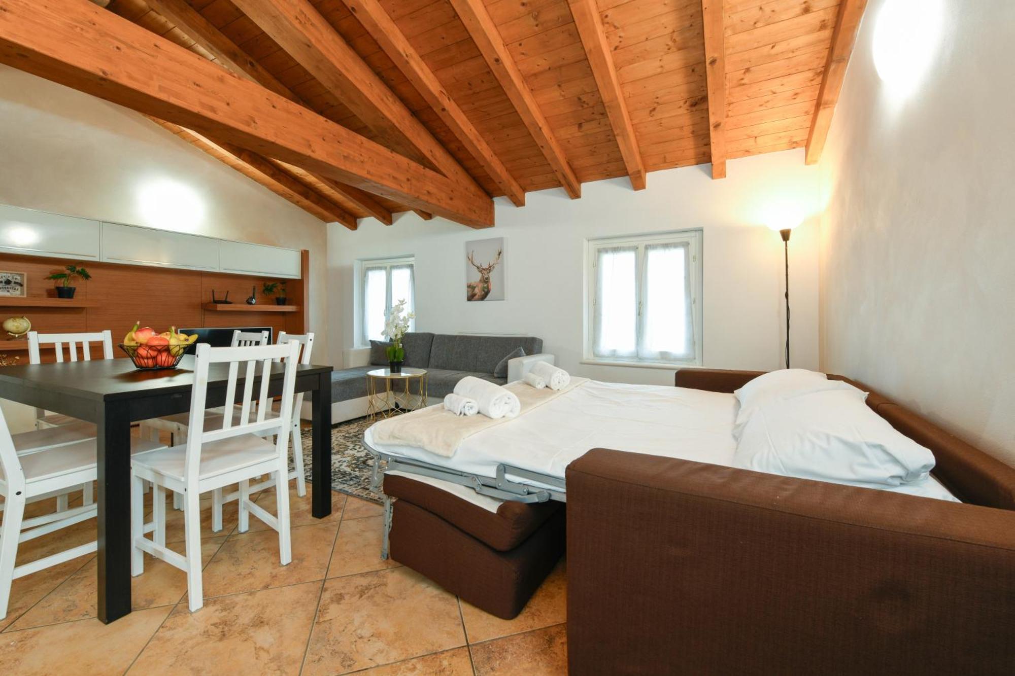 Wendy Apartment- Twobedroom & Pool & Parkprivatefree & Sports ديسينسانو ديل غاردا المظهر الخارجي الصورة
