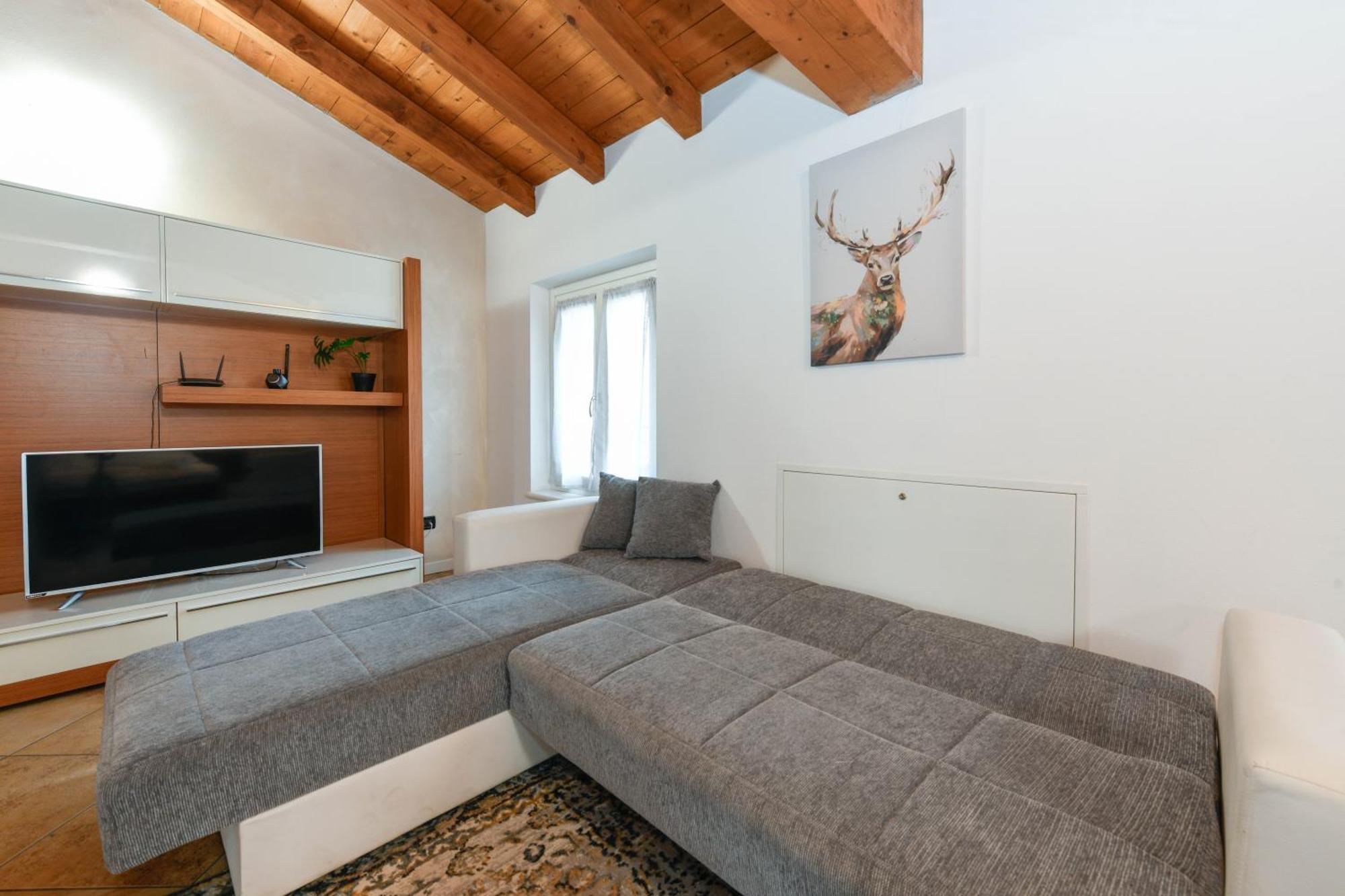 Wendy Apartment- Twobedroom & Pool & Parkprivatefree & Sports ديسينسانو ديل غاردا المظهر الخارجي الصورة